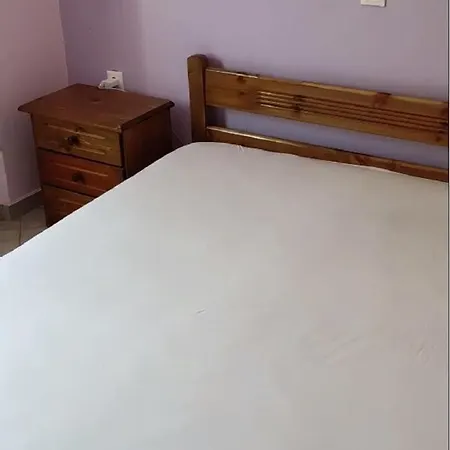Paganatos Place Case de vacanță *